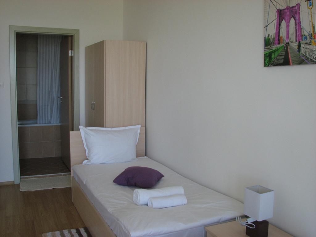 Two-Bedroom Apartment Donika 사레보 외부 사진